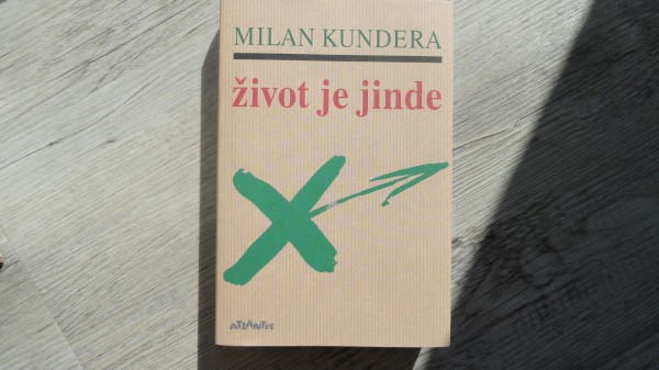 zivotjejinde02